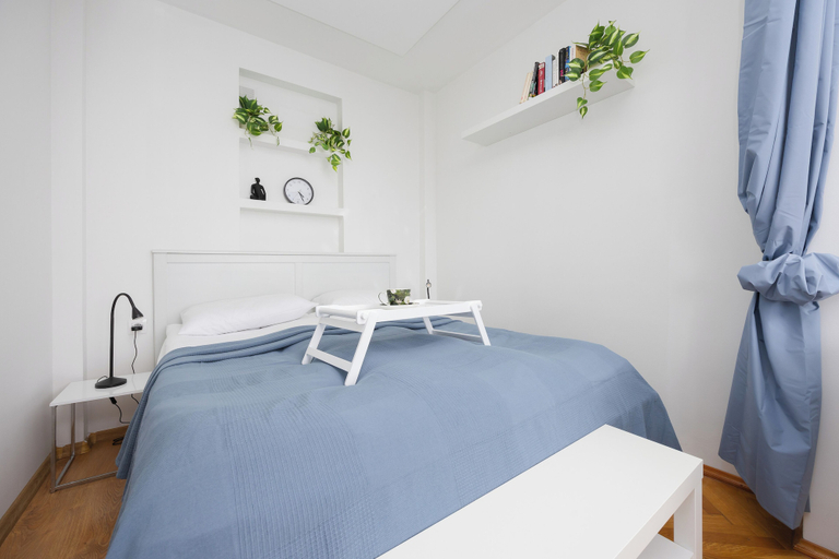 Bedroom 3, Studio Near Ogród Saski by Renters, Warsaw