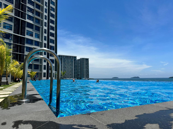 Sport & Beauty, Sunset Jesselton Quay near Jesselton Point, Kota Kinabalu