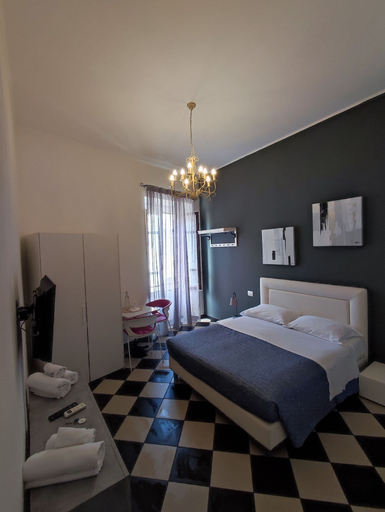 Bedroom 2, Manì Rooms, Cagliari