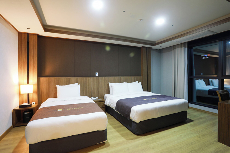Bedroom 2, Benikea Hotel Seosan, Seosan