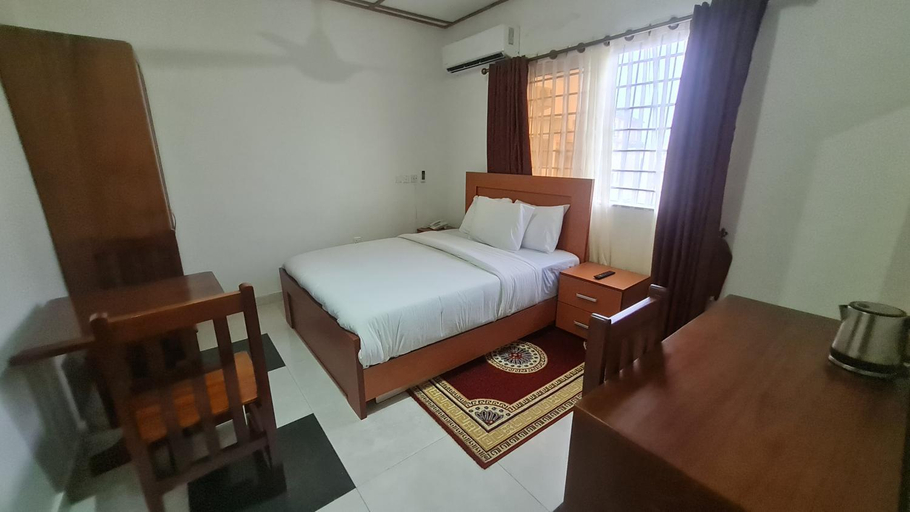 Others 4, Downtown Virgins Hotel, Komenda-Edina-Eguafo-Abirem
