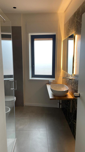 Bathroom 4, Ognina Sea, Catania