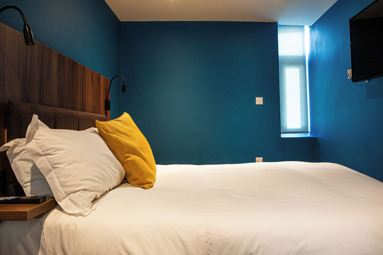 Bedroom 5, Cherry Bar Rooms, London