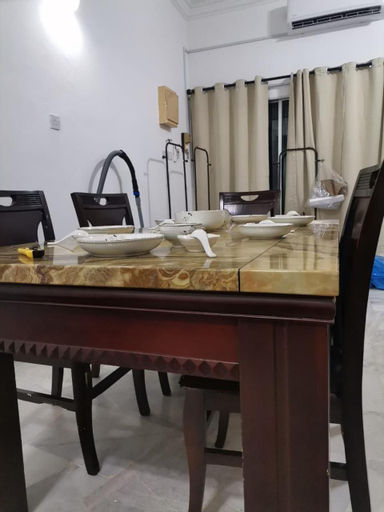 Dining Room 5, AirPutihHomestay-4R3B-5minToShoppingMall, Kuantan
