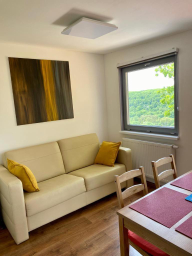 Others 5, Apartman - E - Vyhlidka nad rekou, Praha - západ