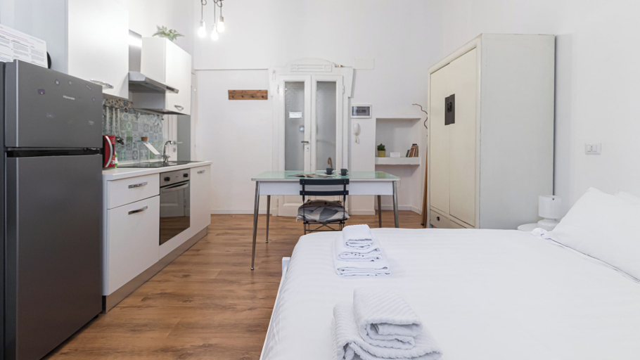 Others 5, Italianway - Padova 76, Milano