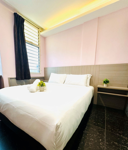Bedroom 2, Swing & Pillows @ Rawang Selangor, Gombak