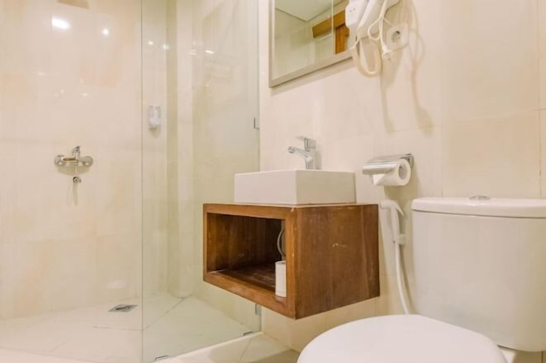 Bathroom 20