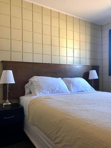 3, Canterbury Inn, East Kootenay