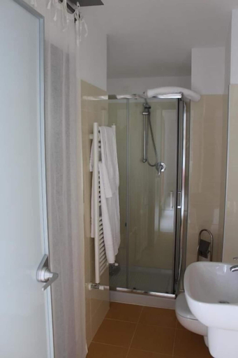 Bathroom 4, B&B San Salvo, Chieti