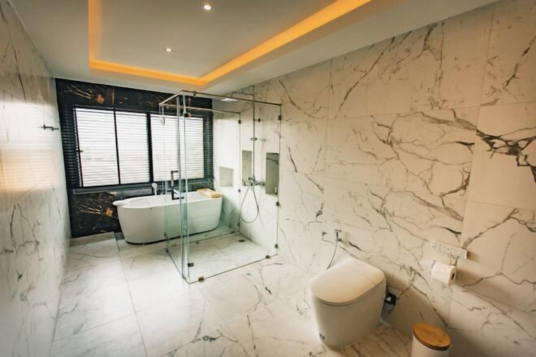 Bathroom 3, Astro Luxury: 4-6 beds Ultra Luxury Pool Villa with Daily Cleaning, Bang Lamung