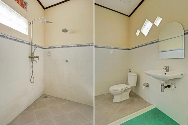 Bathroom 3, Pucuk Bali Guest House Canggu, Badung