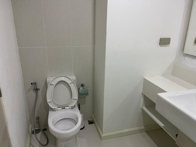 Bathroom 3, Seven seas resort (Pattaya), Pattaya