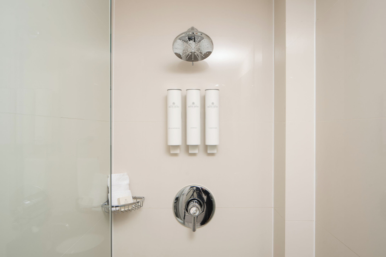 Bathroom 4, Aura Hotel Times Square, New York