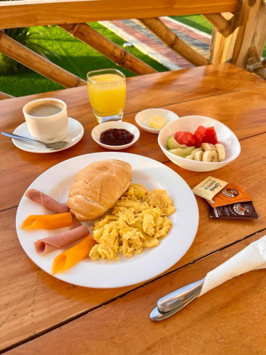 Food & Drinks 5, Ohana Beach Hotel, Playas