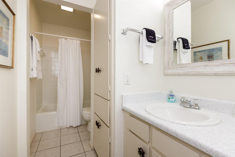 Bathroom 3, Coastal Charm, Aransas