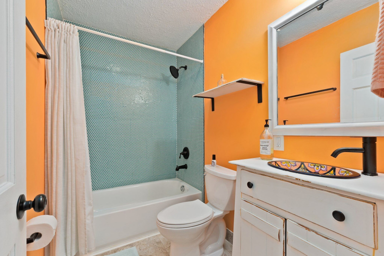 Bathroom 3, Casa Frangipani, Saint Lucie
