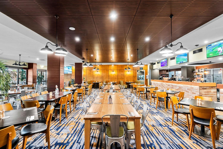 Food & Drinks 5, Morayfield Tavern , Morayfield