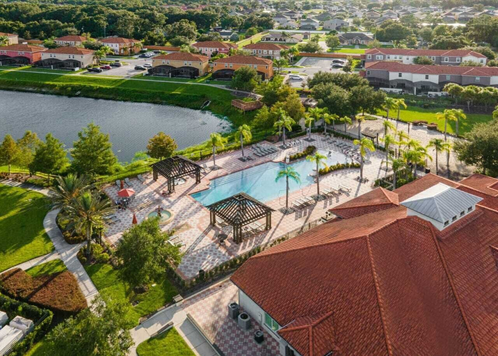 Others 5, 16 Guest Lakefront Home w Pool BBQ, Osceola