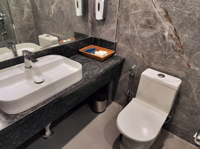 Bathroom 3