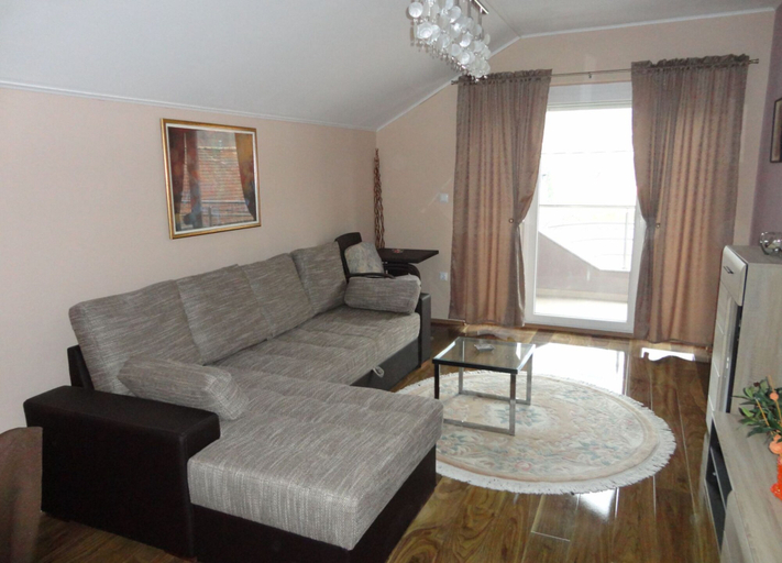 Others 4, Apartments A&D, Una-Sana