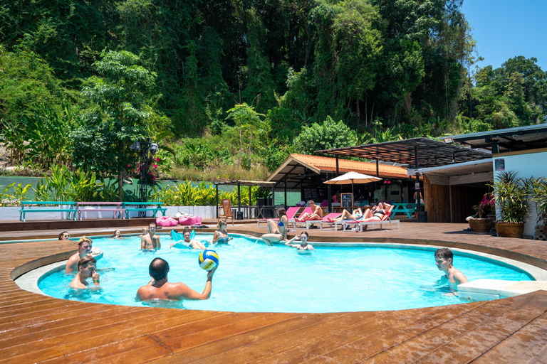 Sport & Beauty 4, Base Party Hostel 18-35 Years Old Only, Mueang Krabi