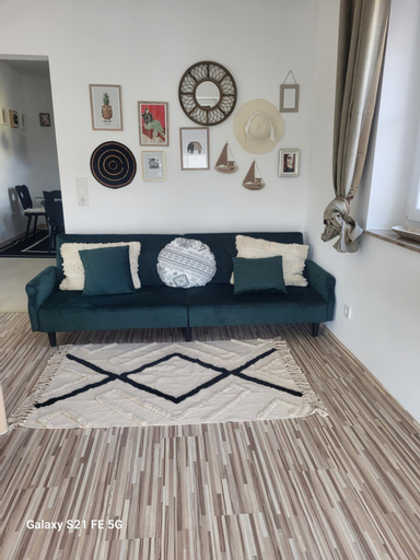 Others, 80qm mit Balkon 3 getrennde Raume, Schwandorf