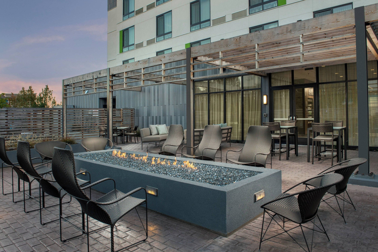 Food & Drinks 5, Courtyard by Marriott Portland East, Multnomah