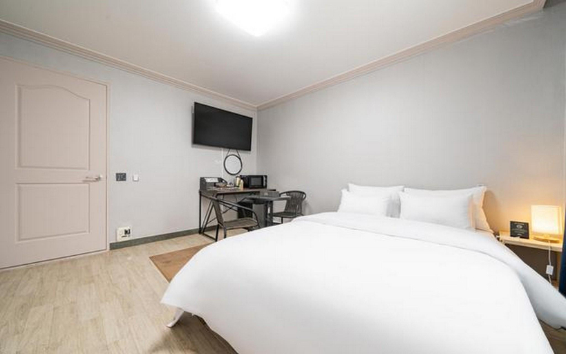 Others 2, Hotel Sora, Goseong