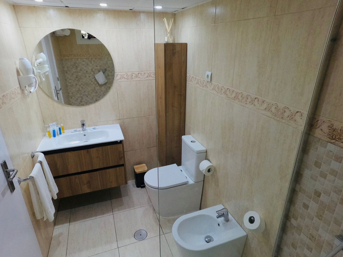 Bathroom 5, Hotel Bahia Serena, Almería