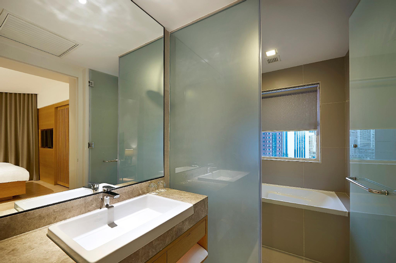 Bathroom 8