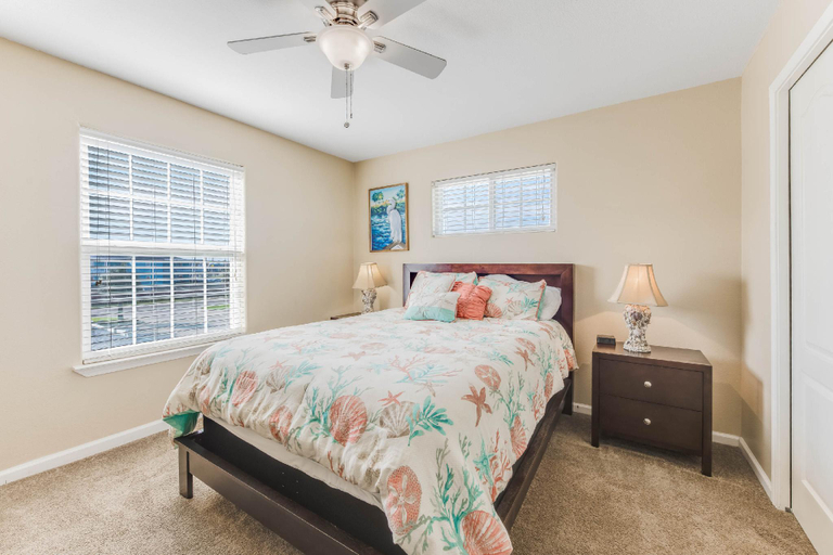 Bedroom 3, Pop-A-Top, Nueces