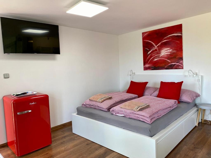 Others 5, Apartman - E - Vyhlidka nad rekou, Praha - západ