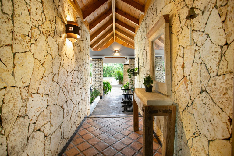 Entrance 4, Fontana di Rosa, African Style Villa Casa de Campo, La Romana