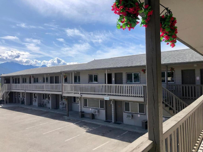 5, Canterbury Inn, East Kootenay