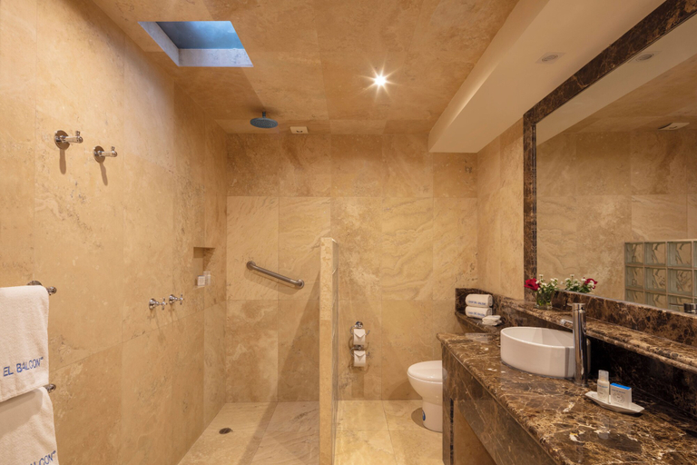 Bathroom 4, Casa del Balcon, Baños