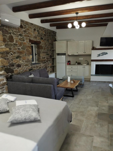 Others 4, Karystos Chora Suites, Central Greece