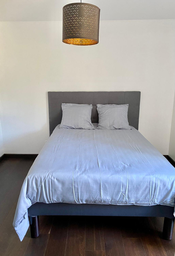 Bedroom 1, Appart Cosy proche du lac avec terrasse, Haute-Savoie