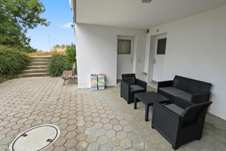 Exterior & Views 5, Appartement paisible avec terrasse, La Broye