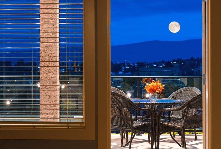 Others 2, Sunrise Valley Suite, Central Okanagan