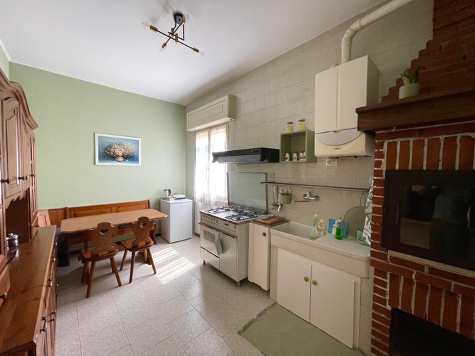Dining Room 7