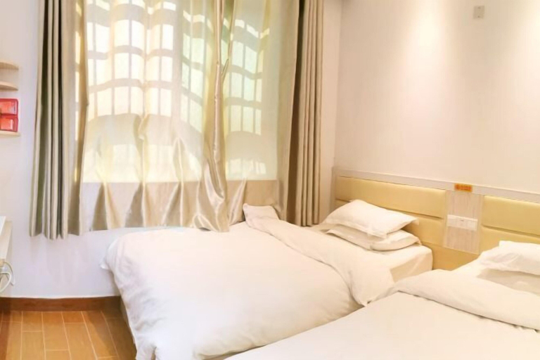 Bedroom 3, Da Jie Xiao Xiang Ke Zhan, Xiangxi Tujia and Miao