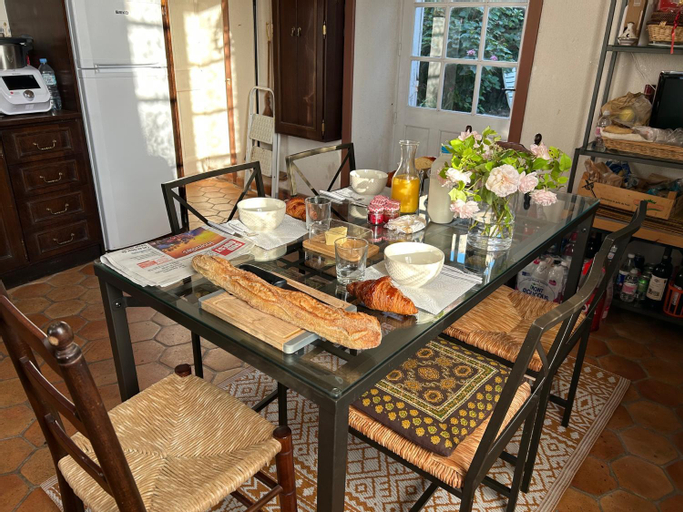 Dining Room, Maison Garesche, Charente-Maritime