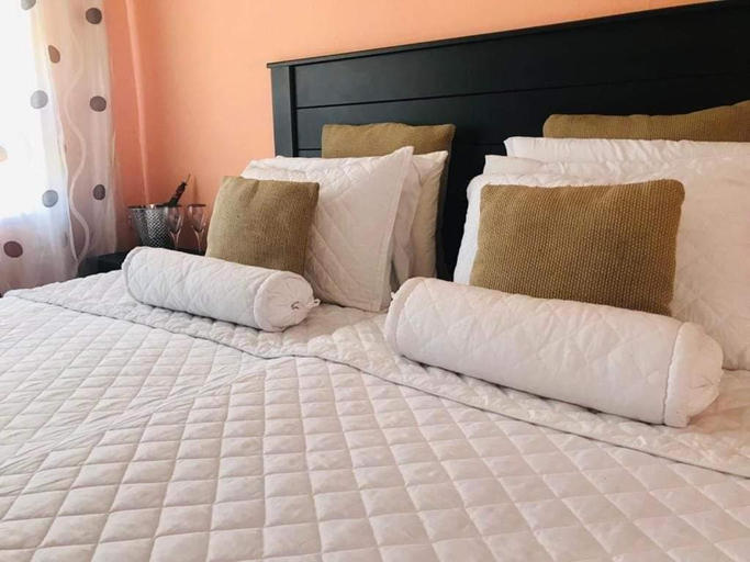 Others 2, Plot 434 Guest House, Ekurhuleni