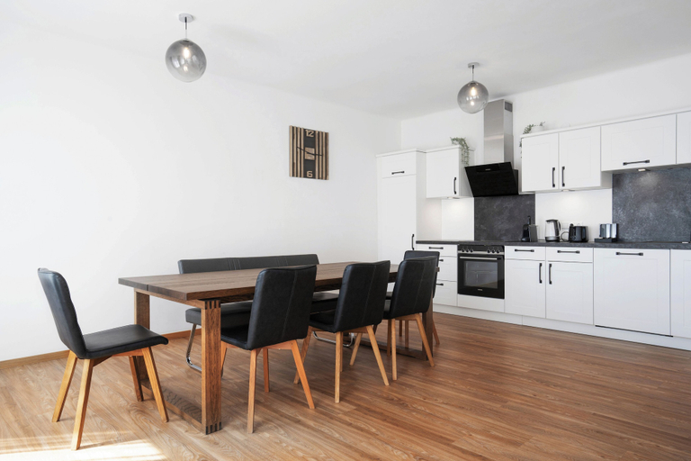 Others 5, easy-flat Hauptplatz - City Center Apartments with a Kitchen, Villach
