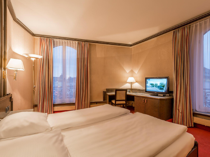 Bedroom 15