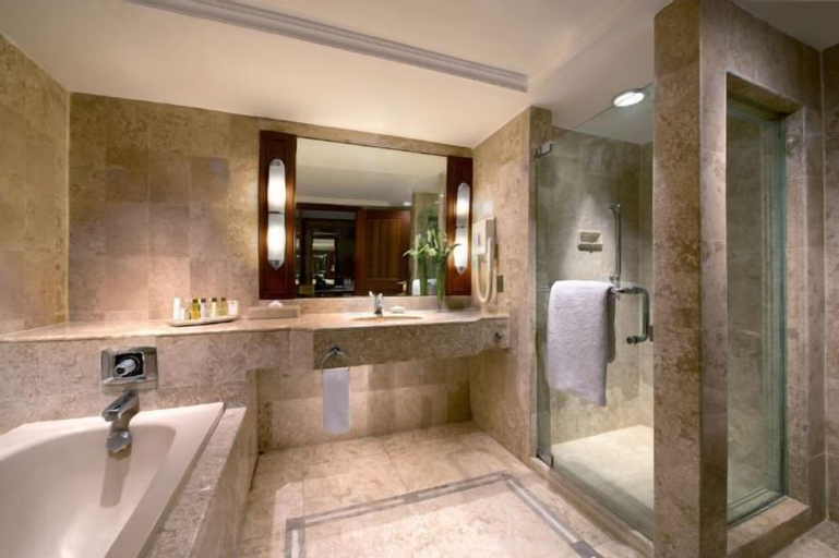 Bathroom 4
