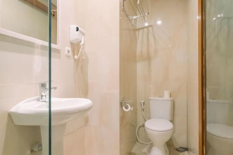 Bathroom 7