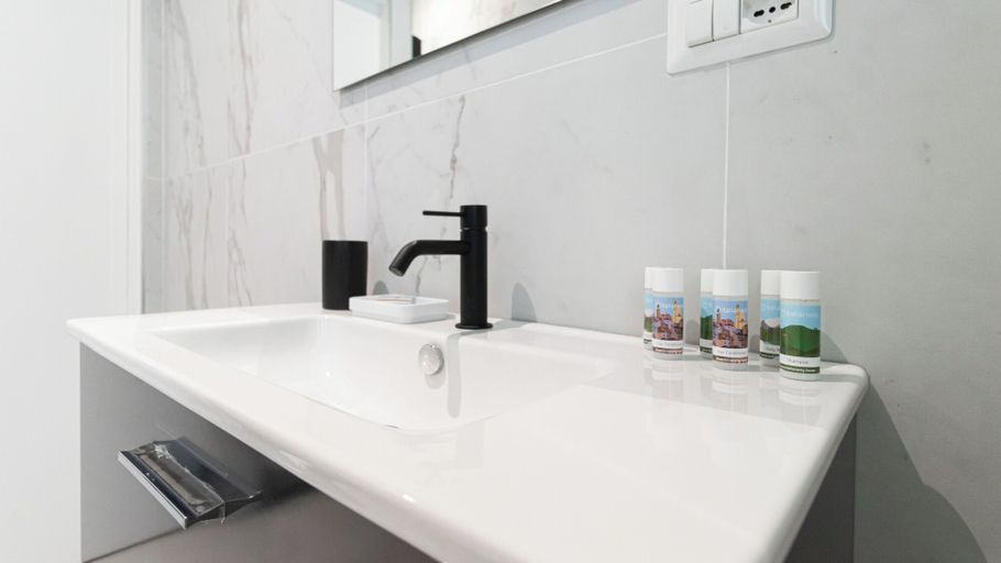 Bathroom 3, Italianway Comfort - D'aragona 2, Milano