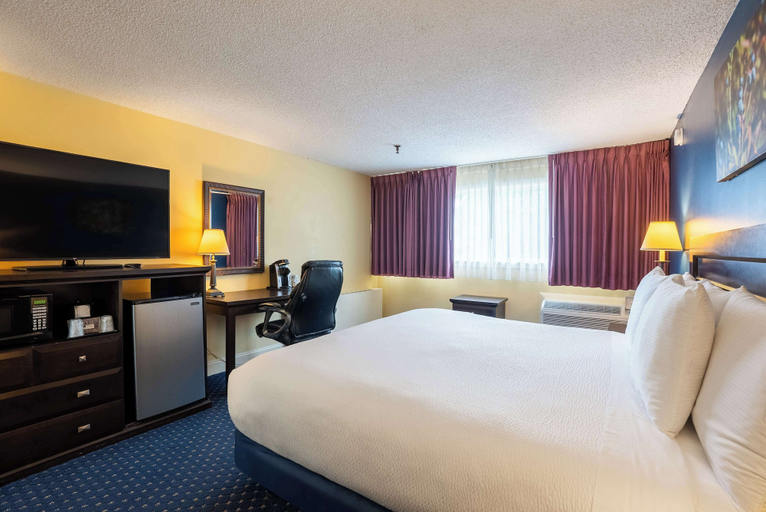 Bedroom 4, Fireside Inn & Suites Waterville, Kennebec